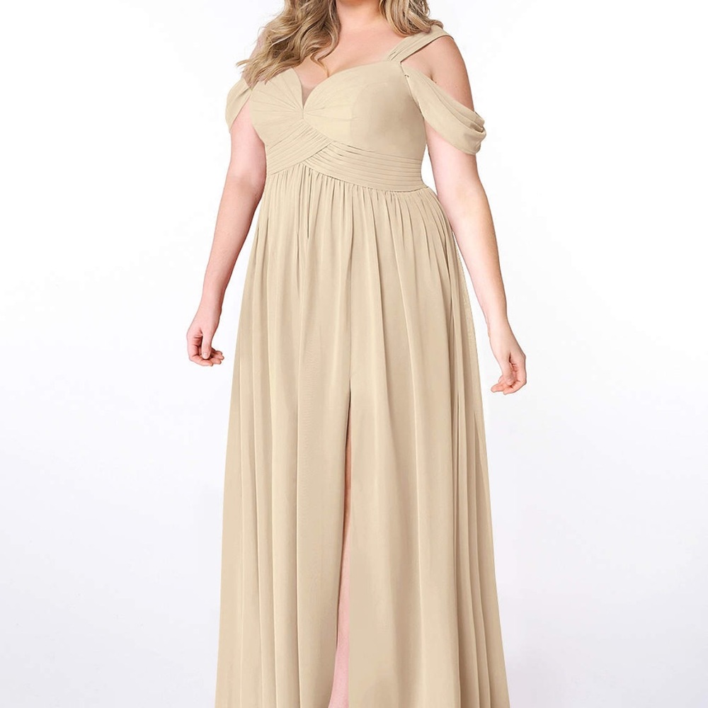 Elegant Off-Shoulder Maxi Dress